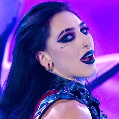 RIPLEYSROLLINS's profile picture. ⟡ "you think i'm tacky, baby stop talking dirty to me it sounded nasty, but it feels like you're flirting with me" ⟡(they/them) ⟡(26)⟡