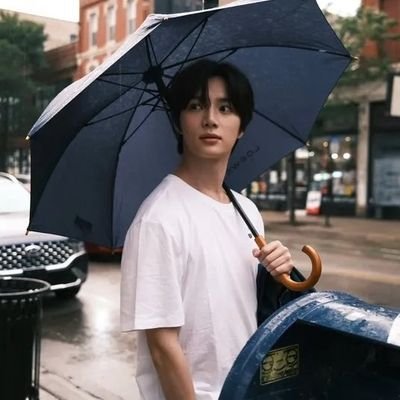 1rainyves's profile picture. love a home far away, litc, yves, and loona || music fan || #multifandom || minor || mlm