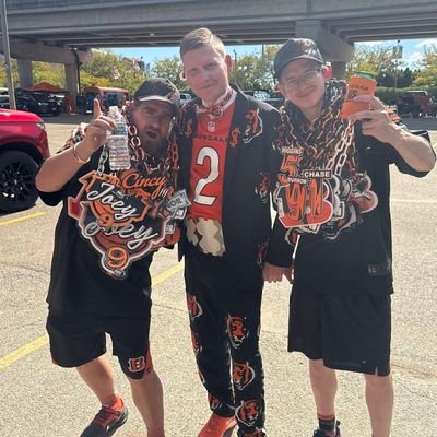 FOXYTHECHAINGUY's profile picture. 