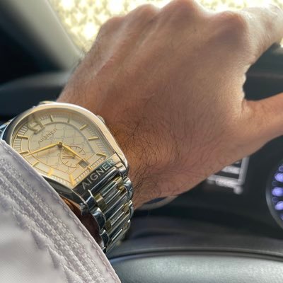 sohari84's profile picture. "إذا كُنت تُريد أن تعرف مَن يستحق أن يستوطن أعماقُك، أنظر إلى مَن يجعلك تشعُر أن خاطرك فُوق كُل شيء" ( 💫الخاص مهمل💫)