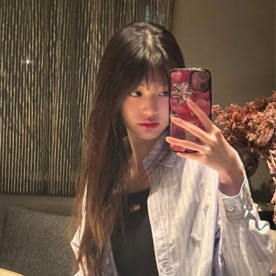 Cheriseajbof's profile picture. Jakarta, ID | Penyuka senja, cilok, dan kamu