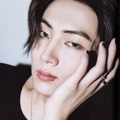 isohelium's profile picture. 젱양 enthusiast ʚɞ ⋆ ˚｡⋆