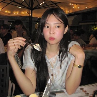 jnbyjne's profile picture. 