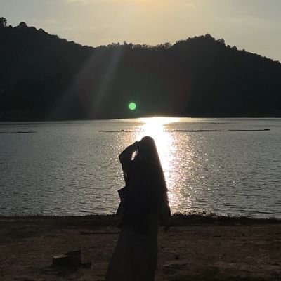 AzwatulNisa12's profile picture. Stay And keep your money for future