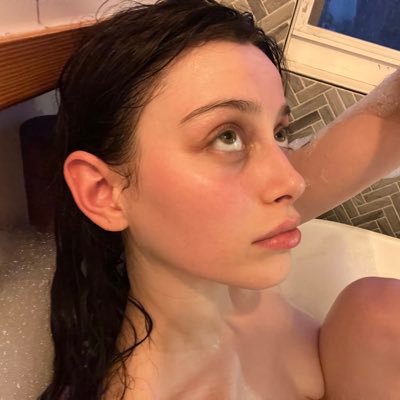 laniseventeen's profile picture. Spoiled & Dangerous 💋 Send to be seen⬇️. 🎀5’10