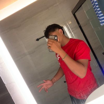 santillan2007's profile picture. 