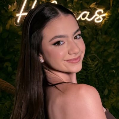 comentarod's profile picture. social media, design gráfico e sou bipolar.💋
