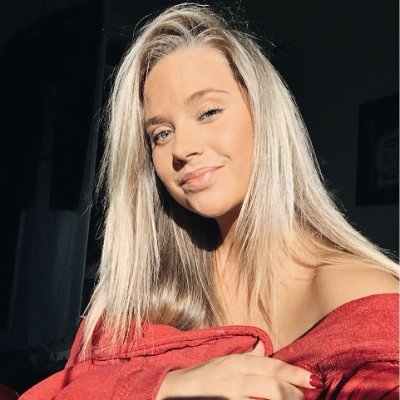 CoffeeAddictV7's profile picture. Coffee enthusiast ☕ | Book lover 📚 | Weekend hiker ⛰️ | Living life one day at a time🚫robot🚫porn🚫Gift Card Promotion