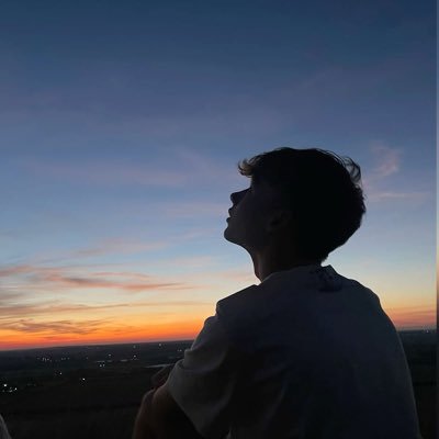 Jv7dxn's profile picture. 18 yr old Mexican American content creator