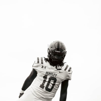 Jonasowens10's profile picture. Huntley High School|OLB| |MLB|5’10 195 | https://t.co/umUERfKmot Bench 285|Squat 425|Power clean 275|Deadlift 405| Football|Track|Wrestling|