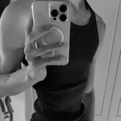 18ytwunk's profile picture. just testing the waters 😈