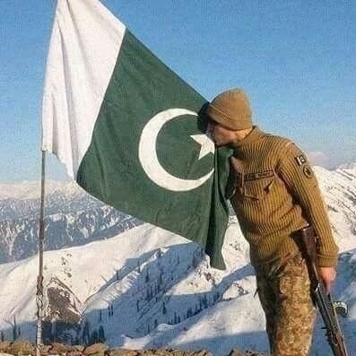 HabibGhouri7's profile picture. ,🧡❤️میں صرف اللہ تعالیٰ اورمحمد ﷺ کا محتاج ھوں۔❤️🧡
