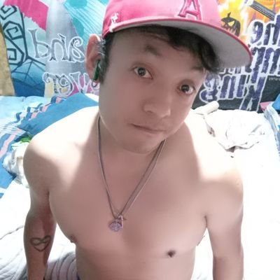 theking_panda's profile picture. Cazador de sueños eróticos en los pensamientos,  domador de  pesadilla candentes en la cama, explorador de fantasías prohibidas.