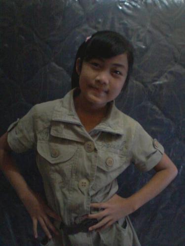 novii_twibi's profile picture. Jangan lupa follow yaah? =))