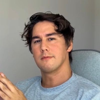 raymondreaming's profile picture. Reality Designer | building @rthmnapp @realitydesignrs