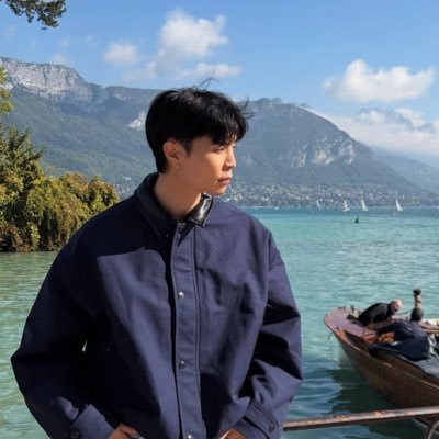 suh_jjohnny's profile picture. GMT +𝟏𝟑 || 𝙔𝙤𝙪𝙧 𝟗𝟓’ 𝘾𝙝𝙞𝙘𝙖𝙜𝙤 𝙝𝙚𝙖𝙧𝙩, 𝙫𝙞𝙗𝙞𝙣’ 𝙩𝙤 𝙧𝙝𝙮𝙩𝙝𝙢 || HooHoo!