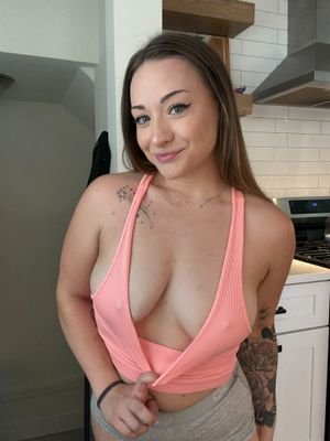 susan8558070264's profile picture. 