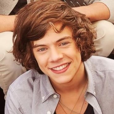 solianmoura's profile picture. um garoto que ama kim jisoo e harry edward styles.