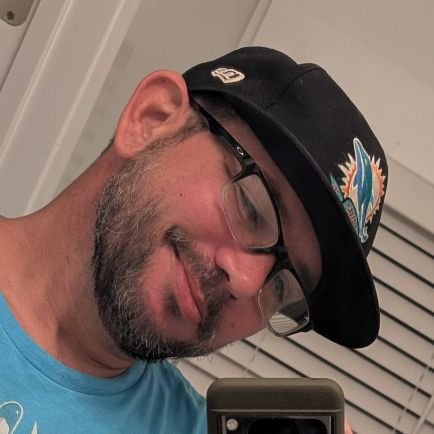 DaddyDoinks's profile picture. Distilled for the eradication of seemingly incurable sadness