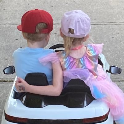 dwaxx01's profile picture. Straight White Canadian Male. O.G. "Conspiracy Theorist"