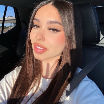 valdzdaf's profile picture. it’s me again