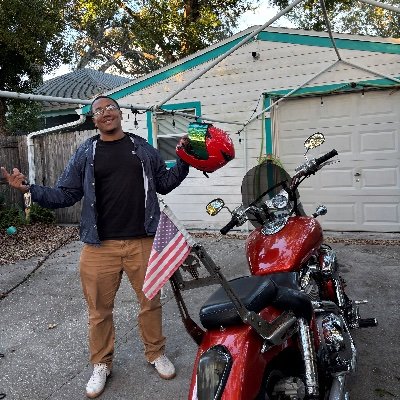 Itstylerblair's profile picture. Realtor | Founder @Rezzivo 🧩
Building AI that sells houses faster than people can list them. Creator of @VirtuStAige
St. Pete → The future of real estate.