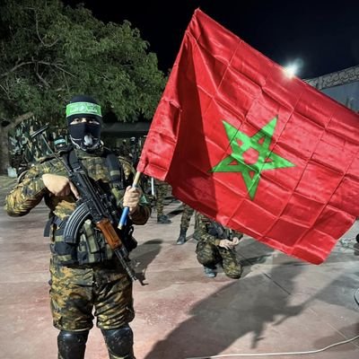 Realyounes_24's profile picture. just no.