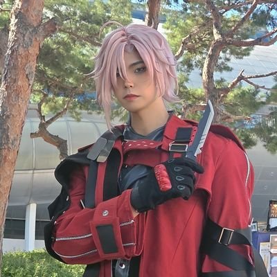 junyoung_3327's profile picture. @semi_3600 💍 

이터널리턴 / 붕스