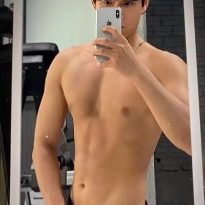 Jin0008888's profile picture. I like hot