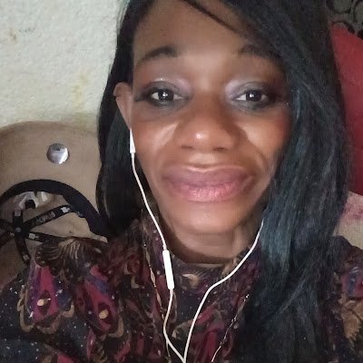 IeshaW36855's profile picture. 