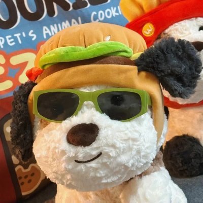 Yuki_abaid's profile picture. Some roads are meant to be walked alone