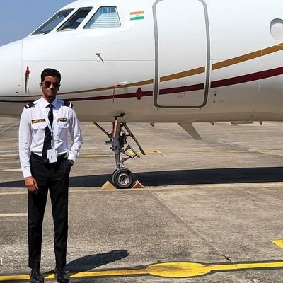 SanketJetty's profile picture. Trainee Pilot | 🎓✈️ | Aviation ♥️ | Footballer (Left Forward) ⚽🥅 |