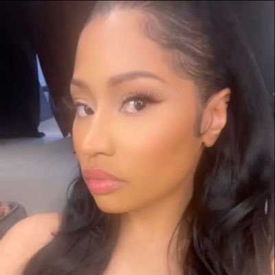 @cherhndrxx