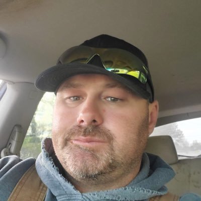 missourimike6's profile picture. MIZ 90’ | 57 | Divorced | Horny