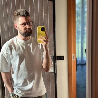 n_xqua's profile picture. любитель долгих завтраков