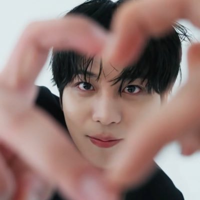 S3LF1SH_W4LTZ's profile picture. AND BABY, THAT’S SHOW BUSINESS FOR YOU ❤️🔥 kpop enthusiast !! ateez 0726 + conan gray 0914 / discord is eightmakes1team / jonghomaxxing 25/8