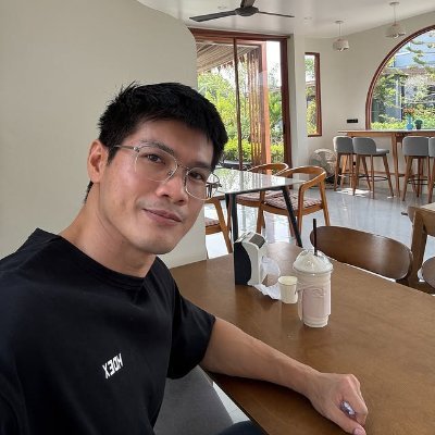 sinthaGege's profile picture. Don't think too hard, just have fun with it.