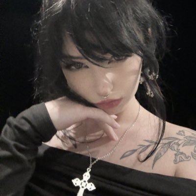 d1g1t4l_luna's profile picture. video game luver, main @payxluna