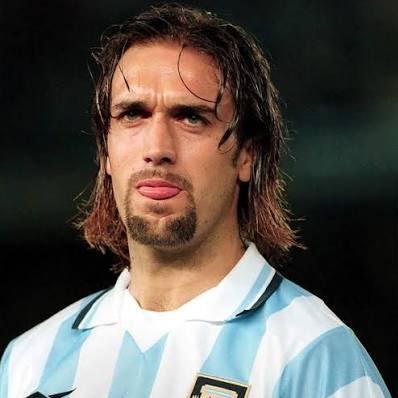 BatiGolRey's profile picture. Combinadas con aura 👇 El instinto nunca miente.