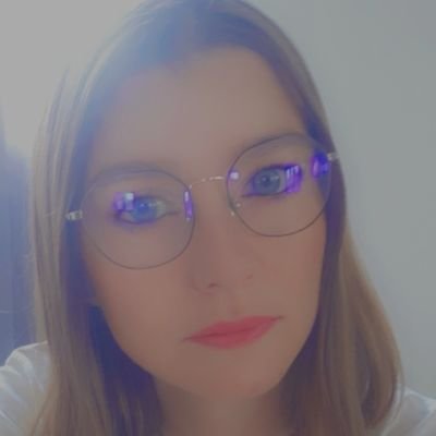 LauraDbts's profile picture. 📍Clf | 30🎈| B 💕| Maman d'un petit Louis 12/04/24  🦊| #fcb💙❤/ aime la bouffe, les tattoos