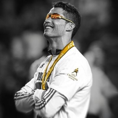 mvxfnr's profile picture. the world is yours