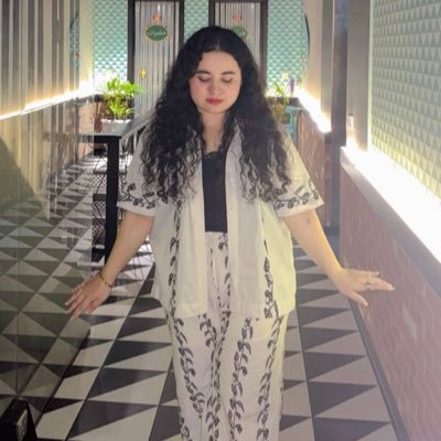 duaafatimahh's profile picture. your very own curly hair girl.