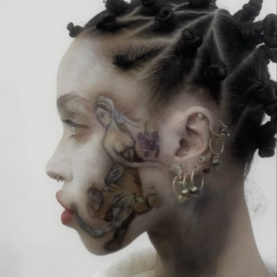 FKAY0NCE's profile picture. i met twigs and she said that she knows about this account