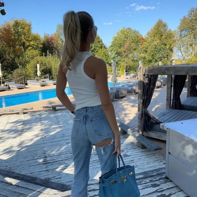 Avery1hus's profile picture. 🇺🇲 America First Patriot 🇺🇲 MAGA 🇺🇲

The Laws That Forbid Carrying Of Arms Disarm Only Those Who Are Neither Inclined, Nor Determined To Commit Crimes.