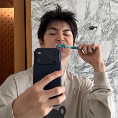 notuqlen's profile picture. Parody of Soloist Seunghan