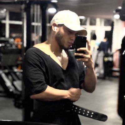 JavieerDelfin's profile picture. Resilenciα ⚖️