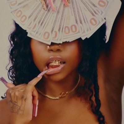 missbffr__'s profile picture. 𝒮𝒽𝓊𝓉 𝓊𝓅 𝒶𝓃𝒹 𝓉𝓌𝑒𝑒𝓉! 𝐹𝑜𝓁𝓁𝑜𝓌 𝓂𝑒. ⭐️🫧