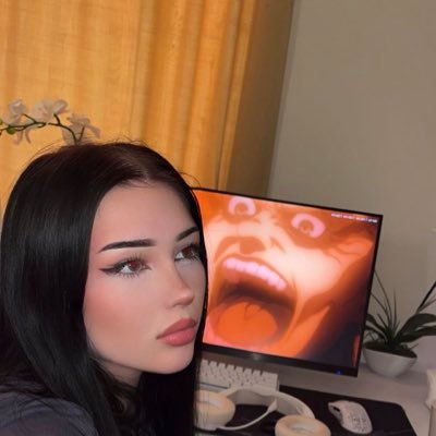 Iuvnoj's profile picture. hi im noj • r6 pc oce :-)