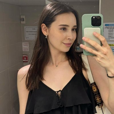 MurphyTekin's profile picture. Business Enthusiast | Building Brands | Connecting People | Turning Ideas into Success | Always Learning