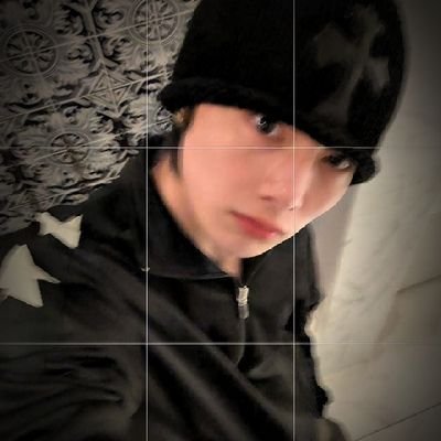 yinallry's profile picture. 